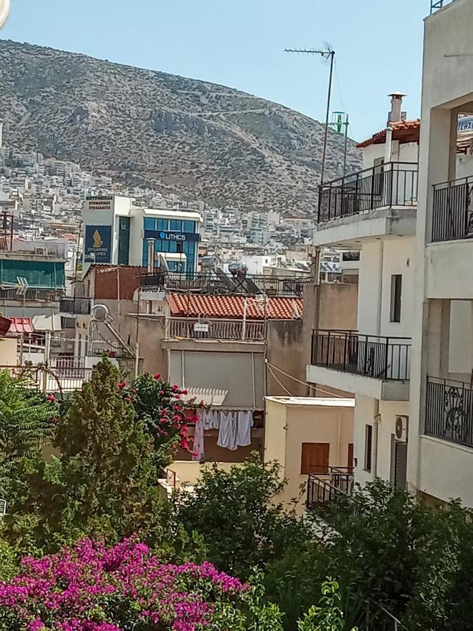 ιδανικό δίπλα στο μετρό, ανάμεσα στο κέντρο και τη παραλία *